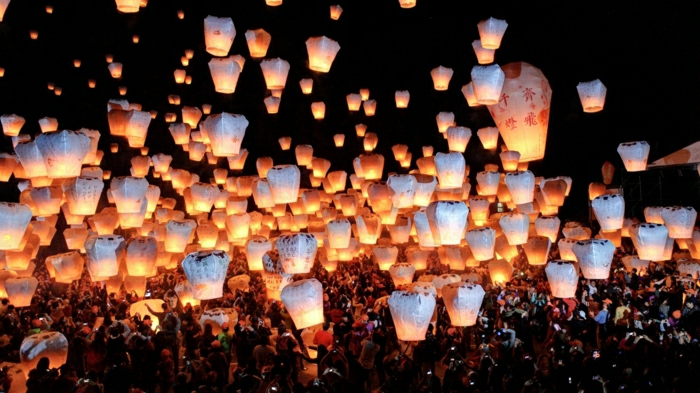 фестивал-Тайван-много летящи фенери
