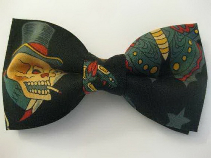 פנסים-קשת קשרים-totenkoepf-עיצוב-כהה צבע-רעיון-קשת-או-עניבה לטוס עניבה