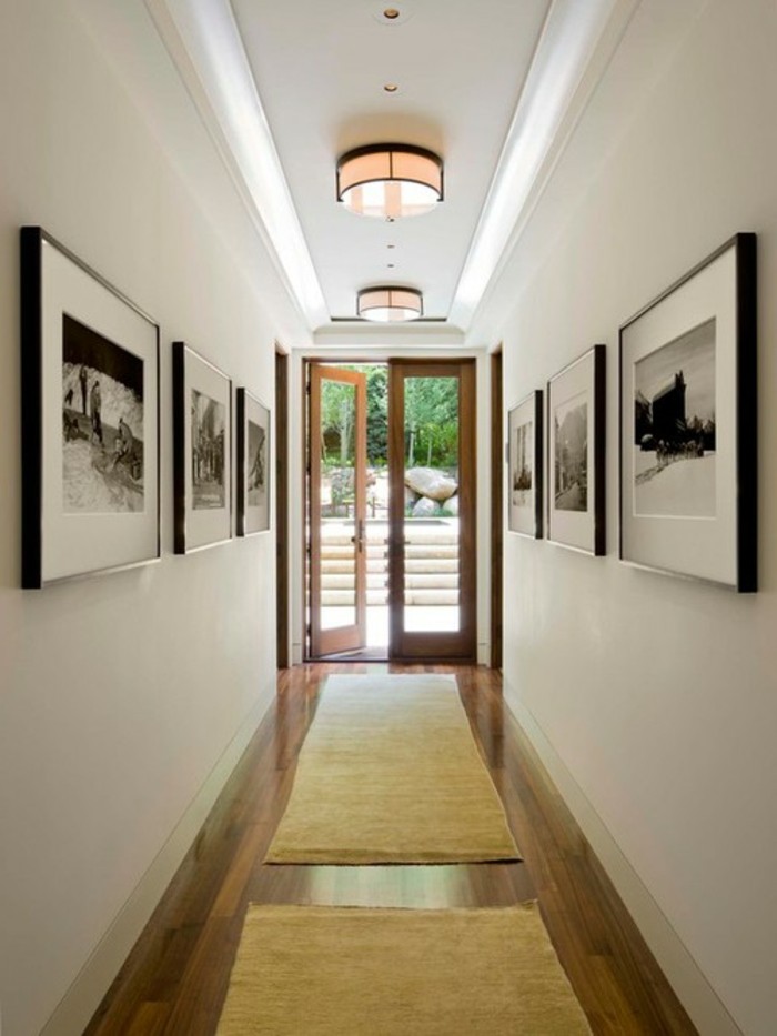couloir exemples jaune papier de tapis à la parois-trois-ronde de lumière