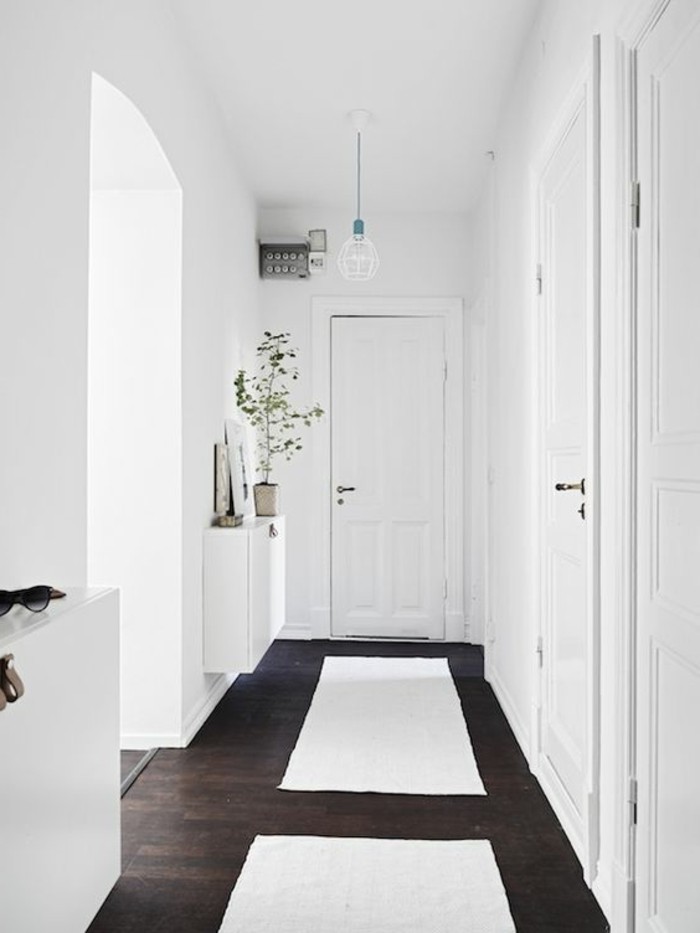 διάδρομος σχεδιασμένο χαλί-in-the-πάτωμα-λευκό χρώμα