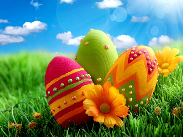 快乐复活节蓝天彩蛋超级可爱和酷的图片