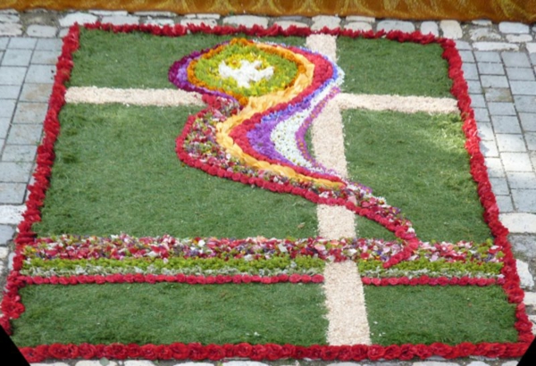 Радвам труп цветя килим-творчески поглед-