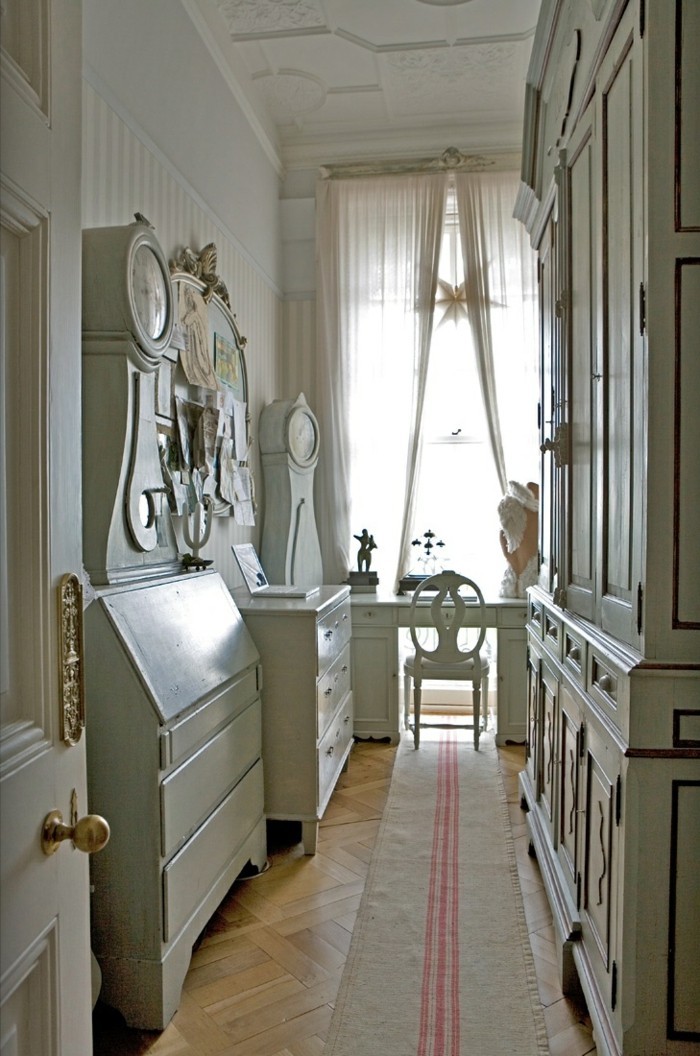 Garderoben-idées-pour-petit couloir en style vintage