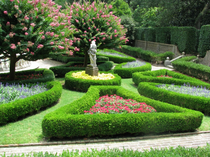 κήπος-ομορφύνει-δημιουργικού σχεδιασμού-με-θάμνους