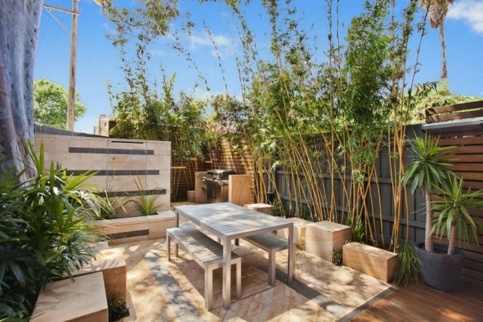 moderni puutarha design maalaistyylisellä patio huonekalut korkea yksityisyyttä ja pitkä kasveja