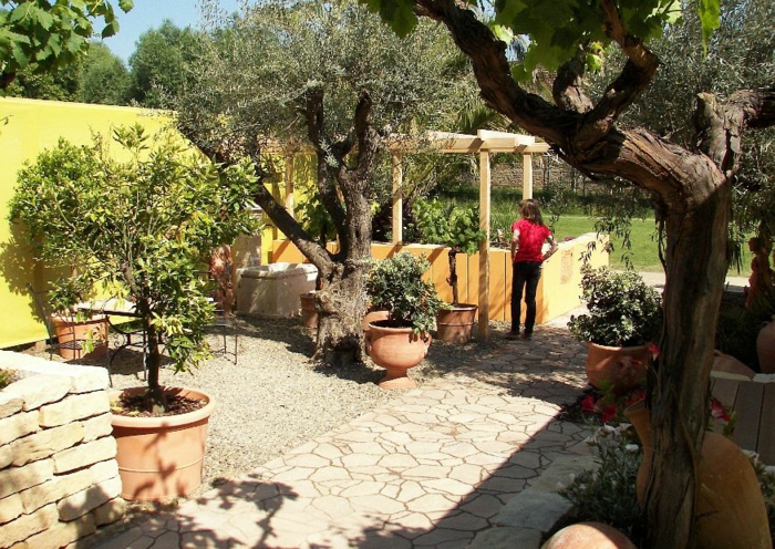 Gartengestaltung-en-estilo mediterráneo-moderno-y-hermosas-jardines-make