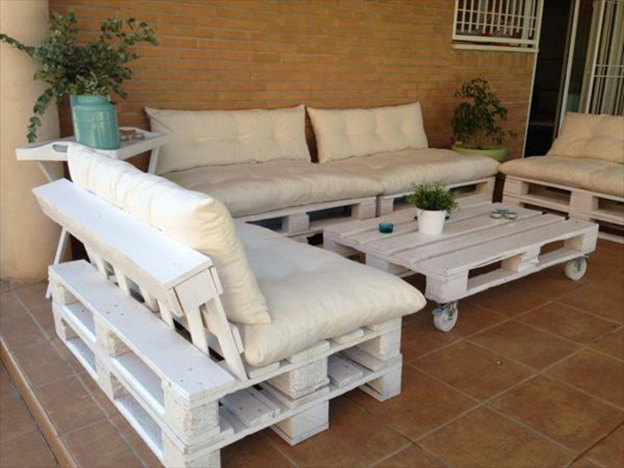 puutarhakalusteet-oma-build-sohvapöytä-rakennus