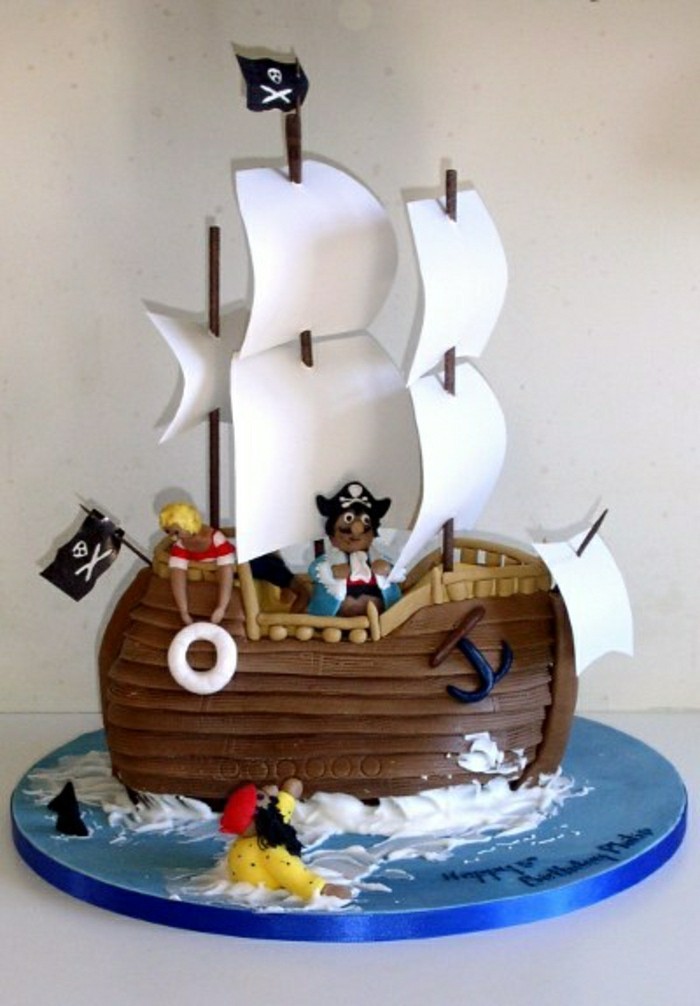 pastel de cumpleaños-para-niños-buque-modelo