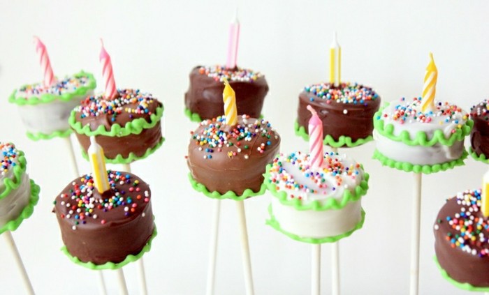 pastel de cumpleaños-para-niños-muy-buena-diseño-de chocolate