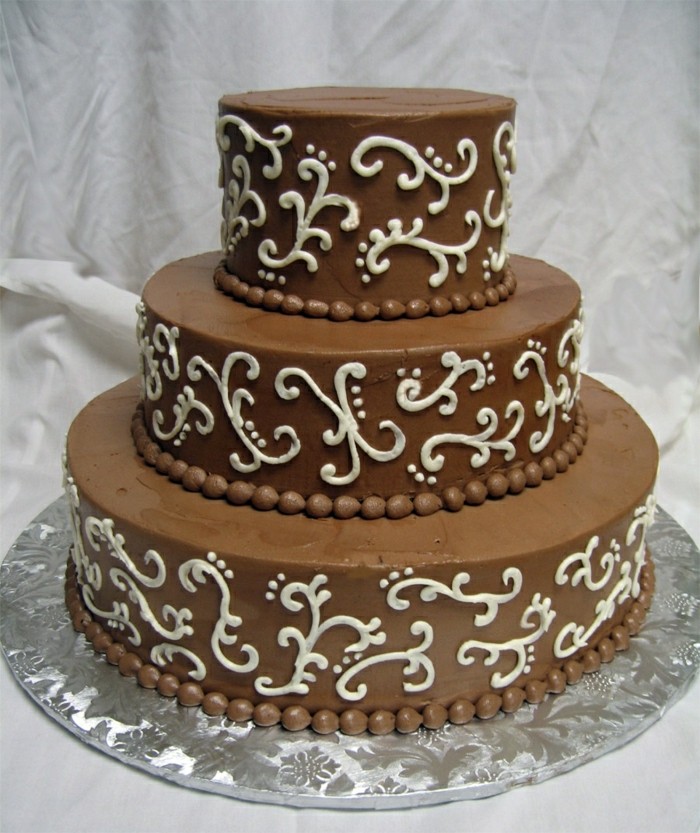 עיצוב מעניין - עוגת יום הולדת עשוי שוקולד