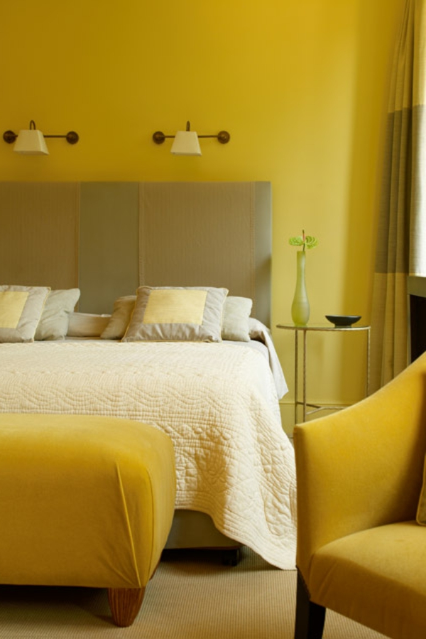 yellow-sävyt makuuhuoneen