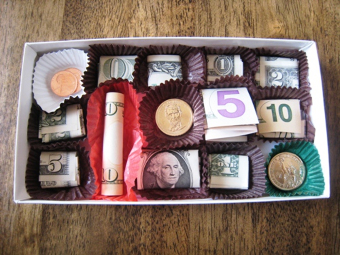 Čokoladna kutija puna računa, kreativna ideja za rođendan ili vjenčanje