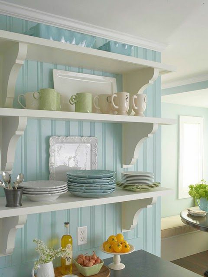 舒适的厨房内餐具蔬菜蓝时尚的壁纸