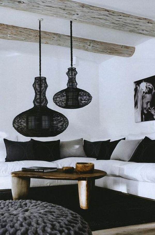 אפשרויות עיצוב עבור חדר מגורים- black-hanging מנורות - סופר מגניב