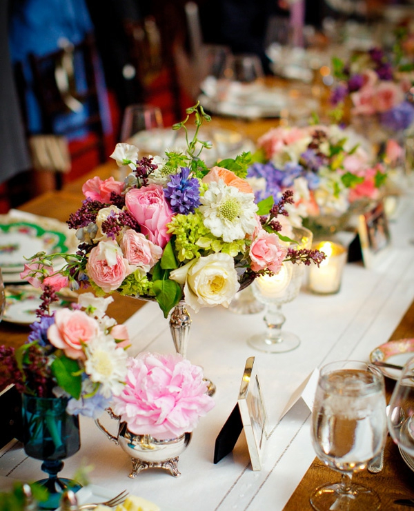 Los arreglos florales decoración maravillosa mesa de planificación de bodas Tabla verano