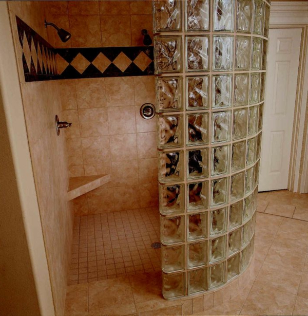 玻璃块逐淋浴不错的设计