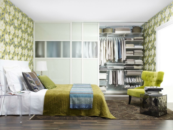 卧室里的绿色配色 - 墙面覆盖物