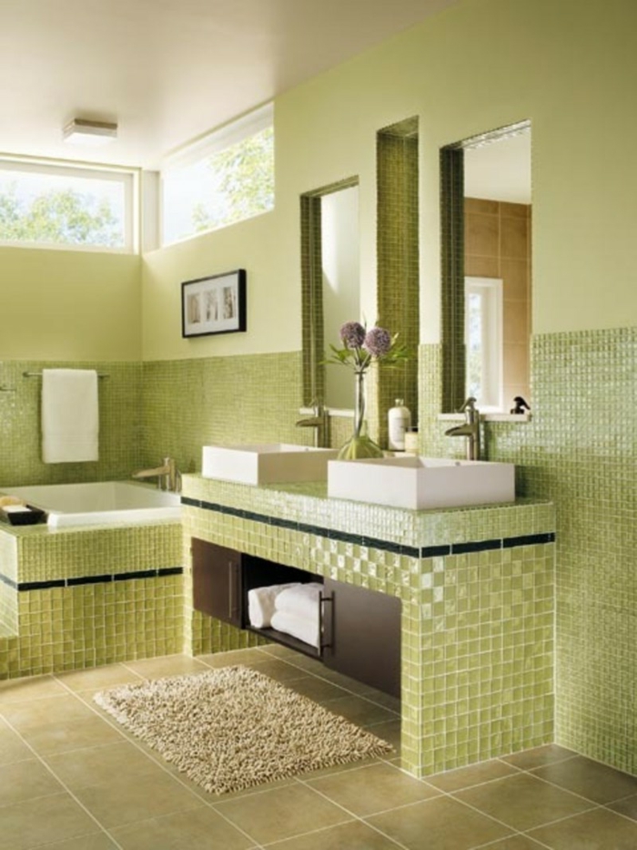 हरे-बाथरूम-आंतरिक-चमकदार टाइल मोज़ेक