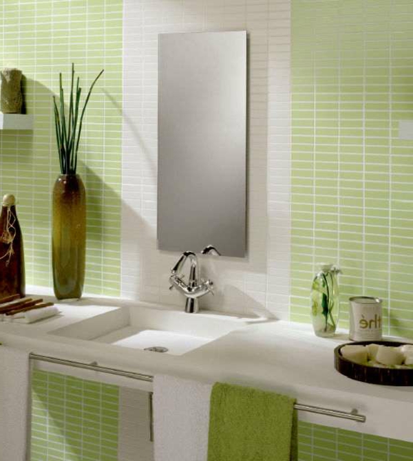 绿色浴室马赛克瓷砖