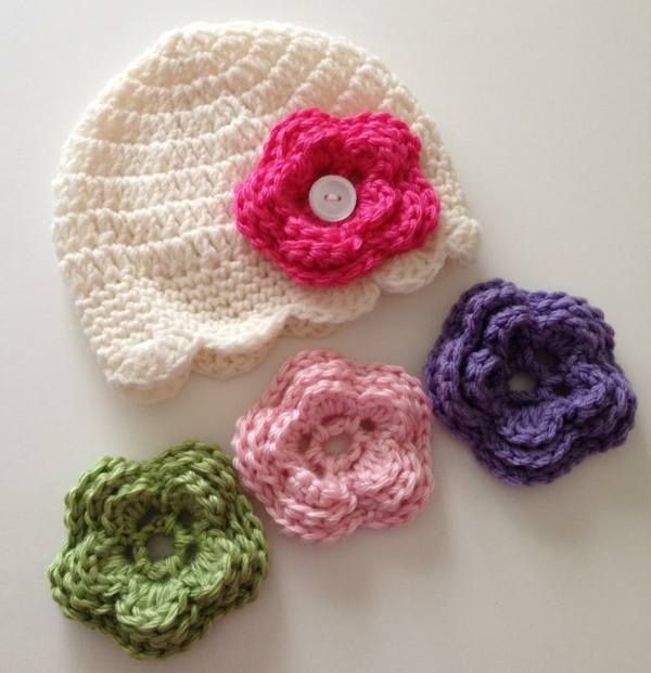 الكروشيه مع الجميلة-الزهور في ومختلفة الألوان والطفل كاب crochet-