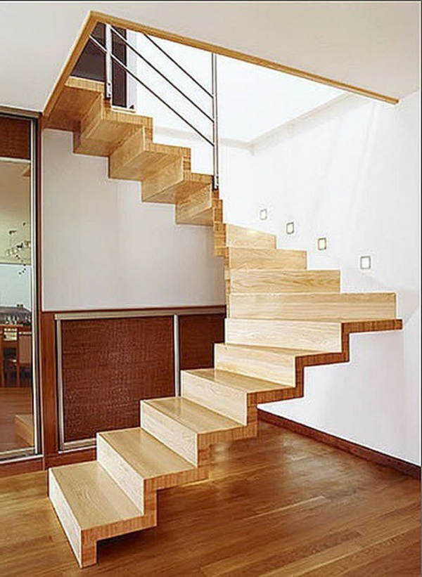 escalera de madera en media vuelta - casa moderna