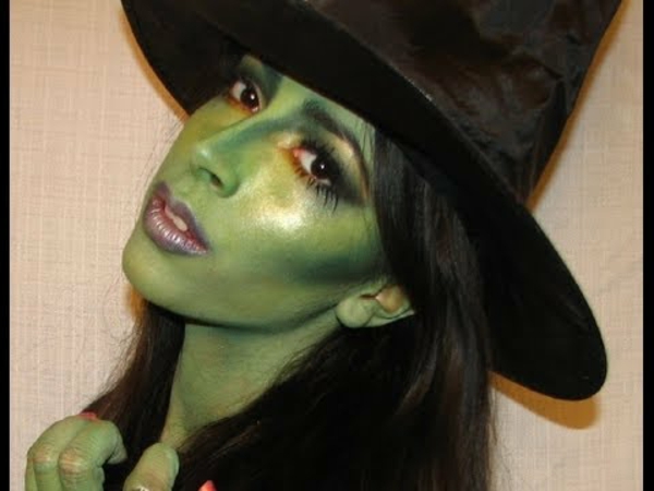 maquillaje de Halloween Ideas-bruja cara en verde color
