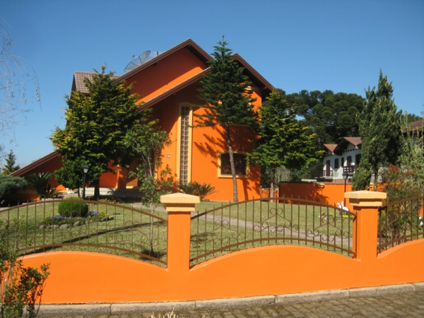hausfassade रंग नारंगी घर