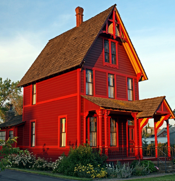 hausfassade रंग-अच्छा-लाल-घर