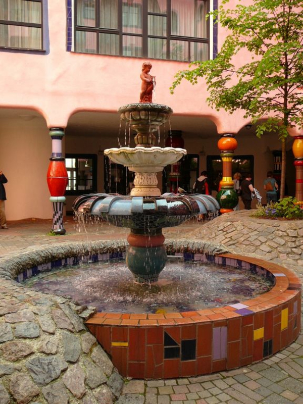 Hundertwasser-art-fountain-in-pihalla-Magdeburg