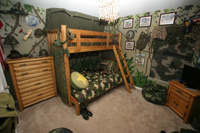 创意墙设计年轻卧室的木床