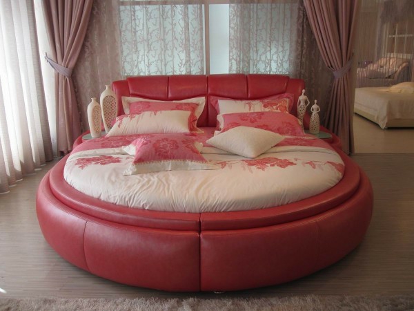 दिलचस्प-बिस्तर-डिजाइन-राउंड-आकृति-अद्भुत रंग