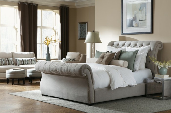 -camas con camas de diseño interesante, tapizados con cojines decorativos de caja moderna