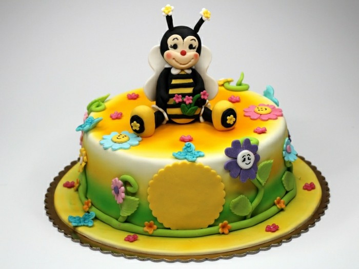 ילדי עוגת יום הולדת-יפה-צהוב-קרם