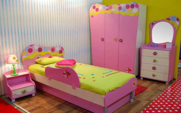 diseño de habitación de cuarto de niños para niñas en colores rosados