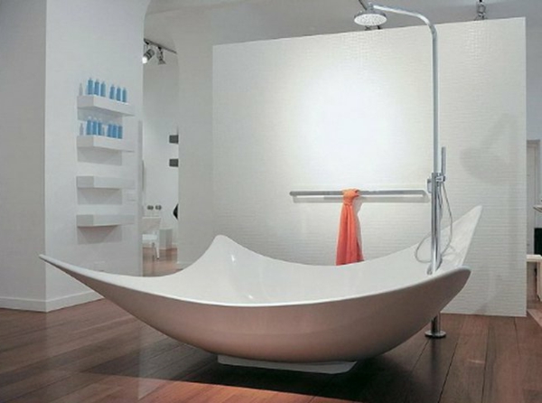 חדרי אמבטיה קטנים - רעיונות - מקורי - תא מקלחת - צורה מוזרה