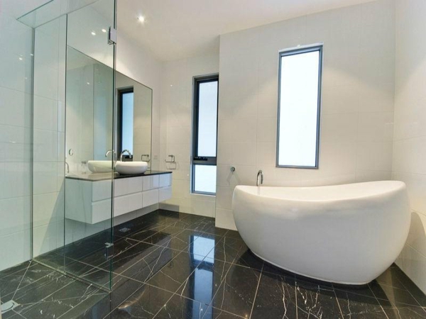 modern fürdőszoba-design, kis fürdő-detached-