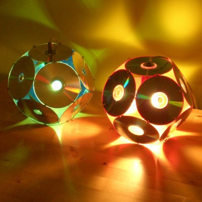 petites boules de recyclage des lampes-meubles très belles