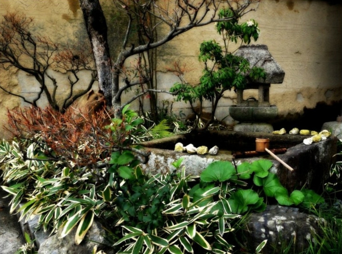 pequeño jardín-diseño-con-piedras-Super-Ideas