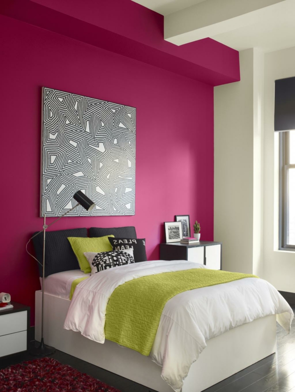 pequeño-dormitorio-furnishing-cyclamen-wall-square-picture en la pared