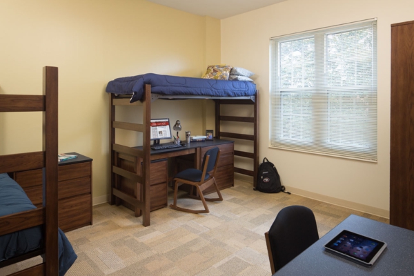 קומות בחדר קטן-סטודנטים עם-מיטה-ל-דו