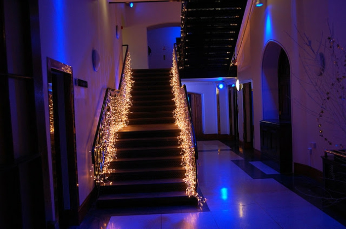 escalera de iluminación led-muy-elegante-ambiente-interior