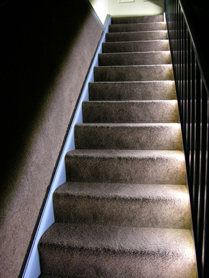 водена осветление на стълбище-супер-интересен дизайн