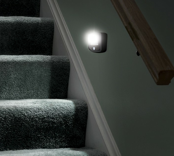 escalera de iluminación led-hermosa-gris-diseño