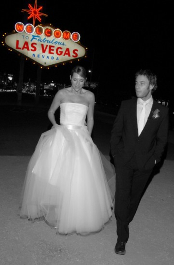 οι άνθρωποι-παντρεύονται-είναι-το-las-vegas-πολύ-cool-foto