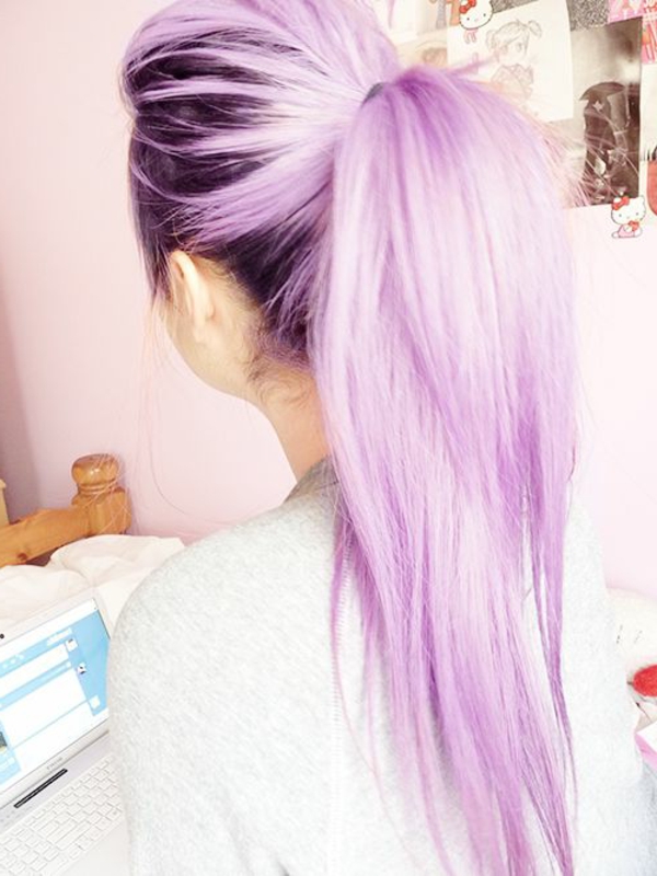 μοβ-μαλλιά-πόνυ-hairstyle - με μια ενδιαφέρουσα εμφάνιση