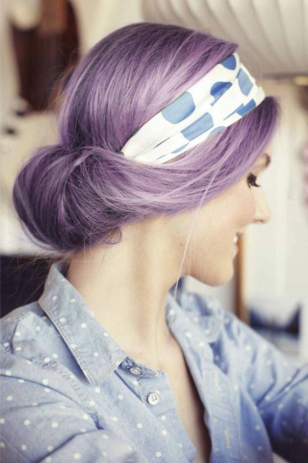 紫色头发非常有趣的颜色 - 很棒的外观