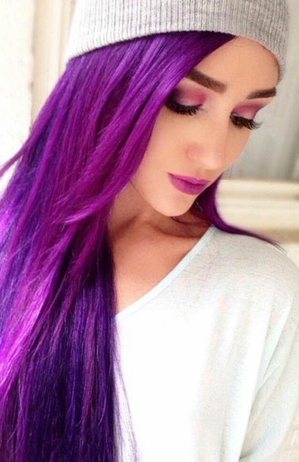 紫色头发 - 很棒的女孩与帽子 - 伟大的图片