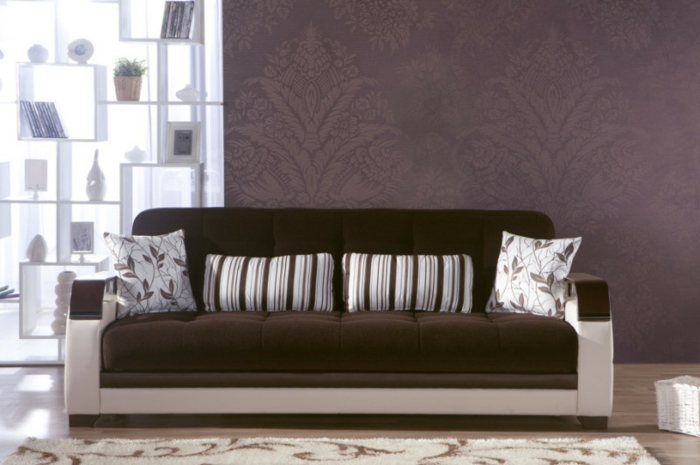 紫色壁纸，现代的沙发