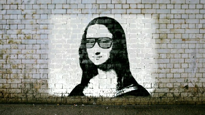 divertido graffitis creativa idea-street-art-Mona Lisa gafas de sol