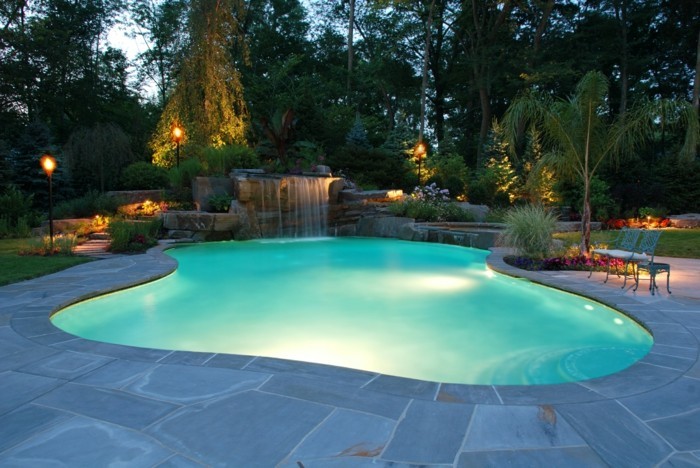 πολυτελή πισίνα-pool-για-τον κήπο